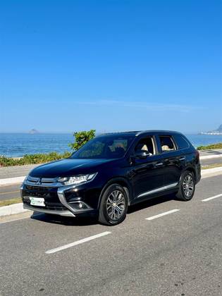 MITSUBISHI OUTLANDER 2.2 4X4 16V DIESEL 4P AUTOMÁTICO